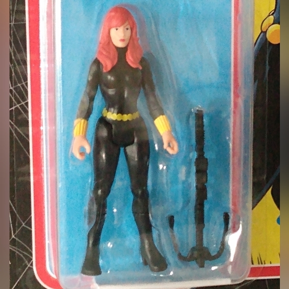 Black Widow Figure in Sealed Package - Picture 4 of 7